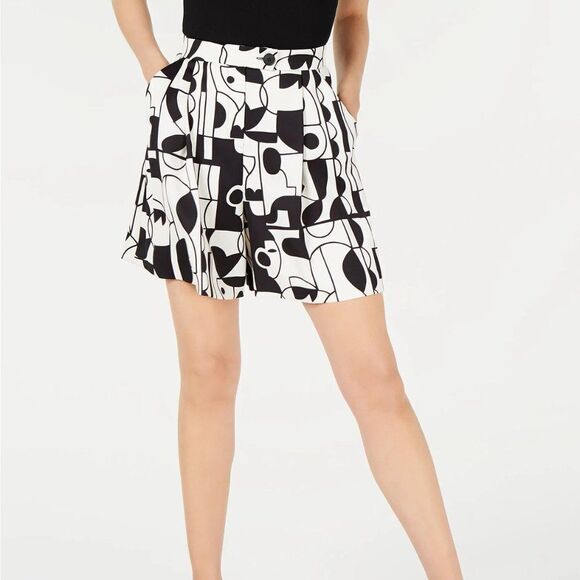 MARELLA Pants - NEW! Marella Printed Trouser Shorts size 8 in Black/White